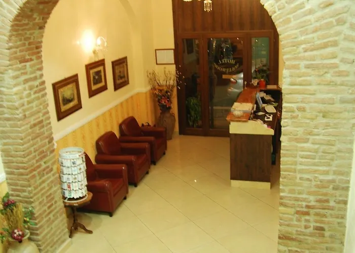 Hollywood Hotel Rome