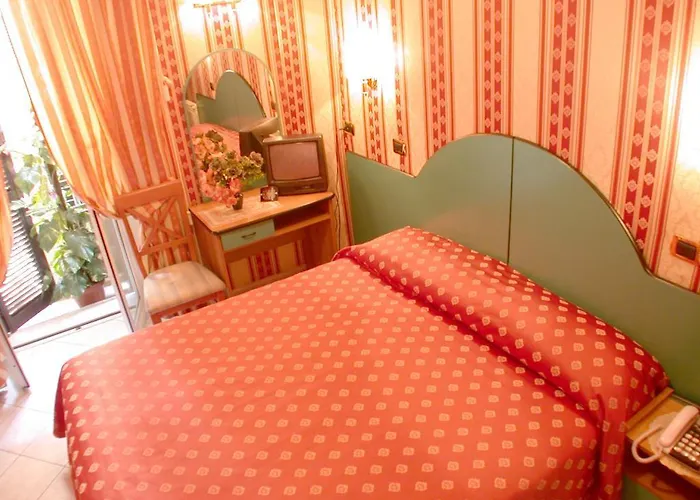 好莱坞酒店 2* 罗马