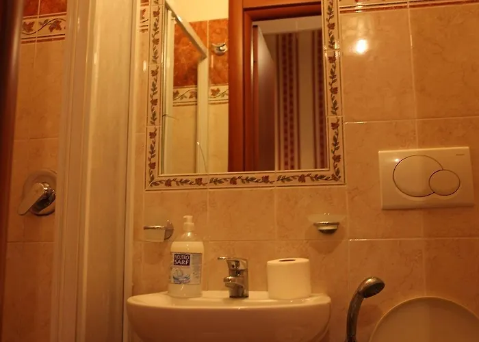 好莱坞酒店 酒店 2*